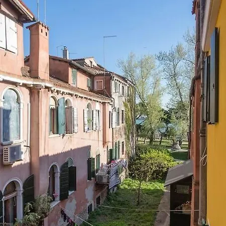 Biennale Comfort House - Modernita A Castello Βενετία